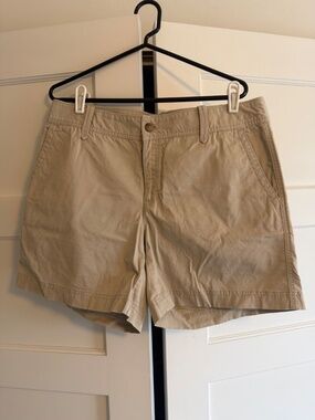 Eddie Bauer Khaki Short: size 14